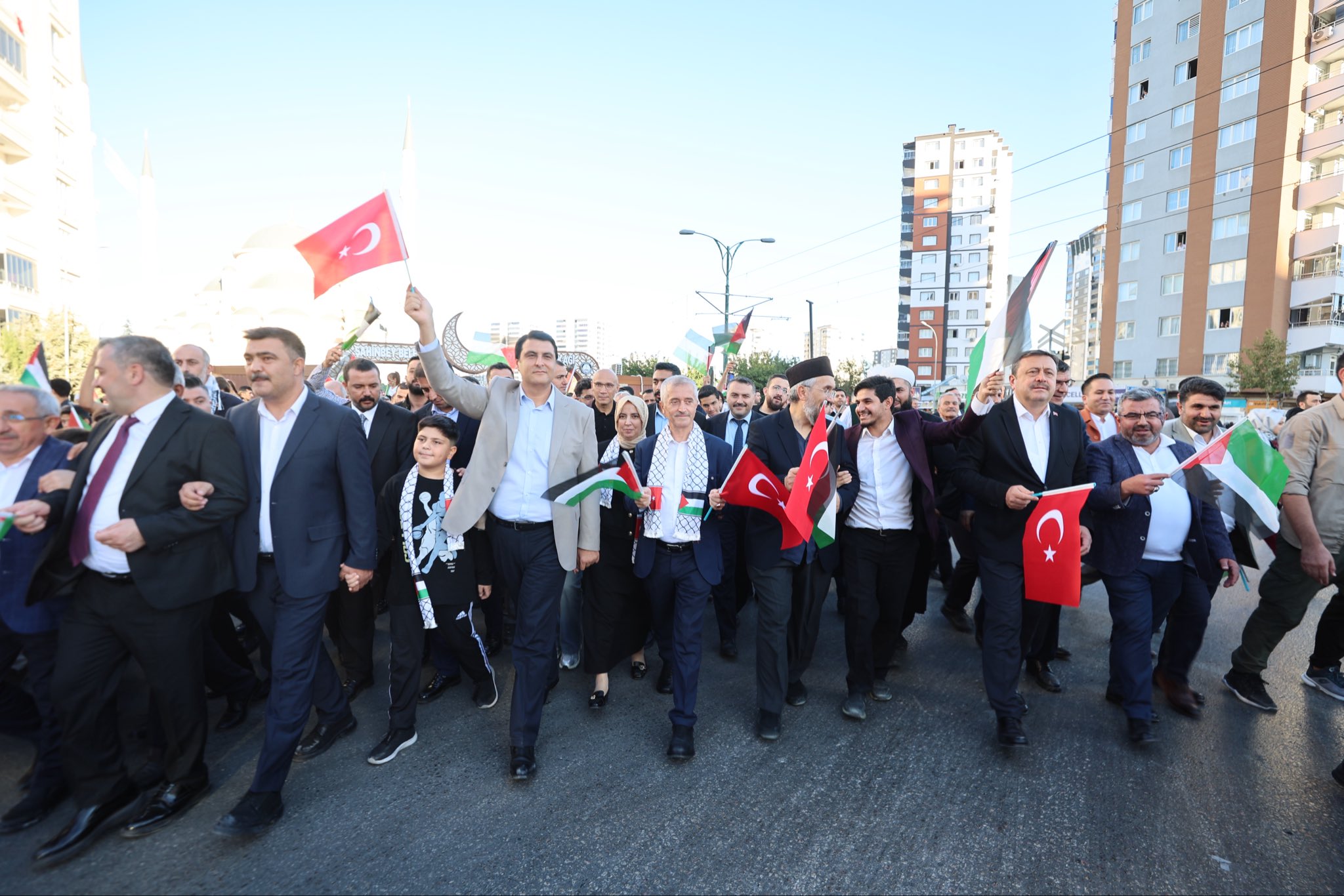 Şahinbey Belediyesi’nden Filistin’e Anlamlı Destek Yürüyüşü
