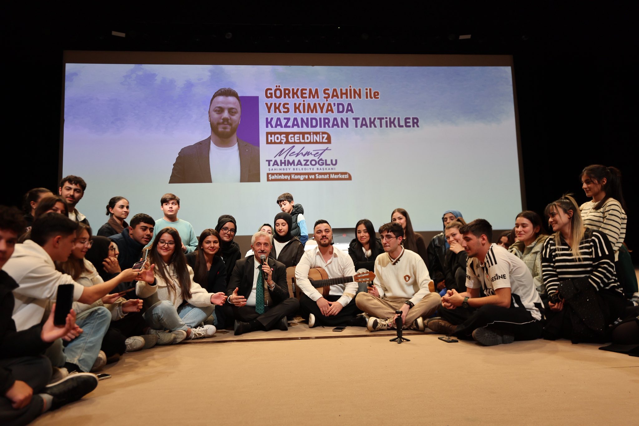 Şahinbey Belediyesi’nden Gençlere Moral ve Motivasyon Buluşması!