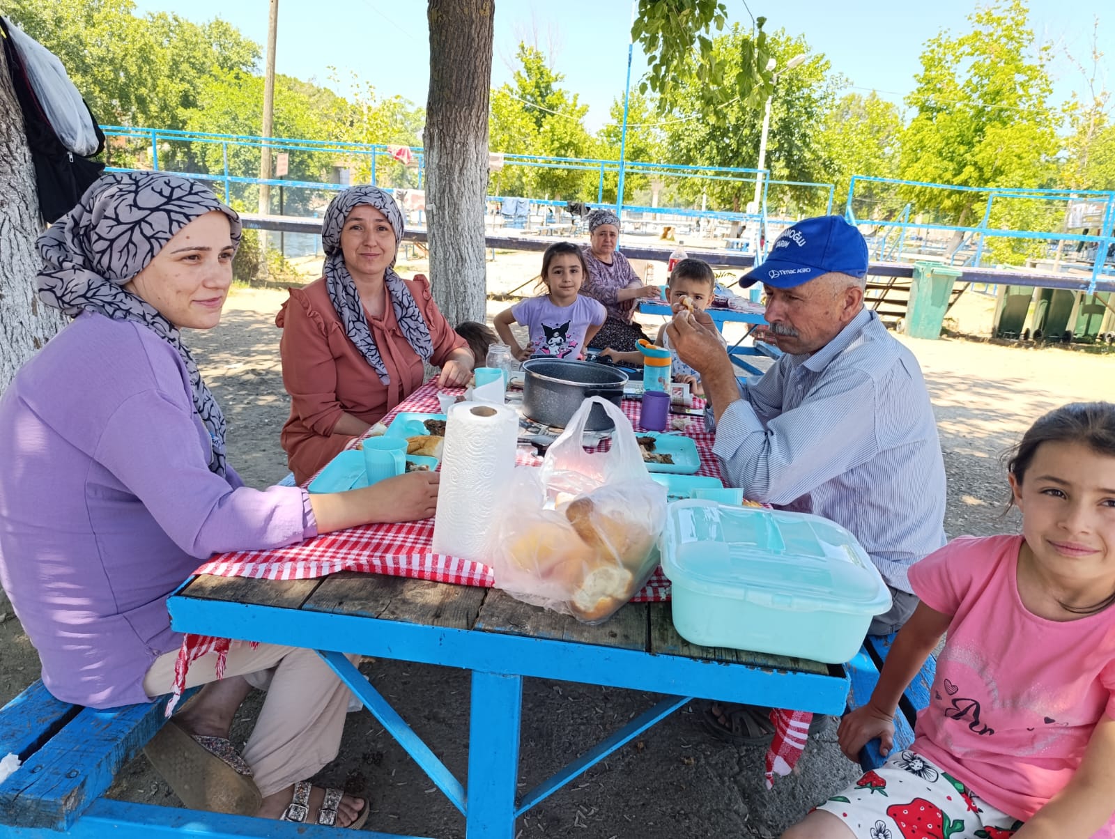 Salihli’nin Cazibe Merkezi: Adala Şelale ve Piknik Alanı