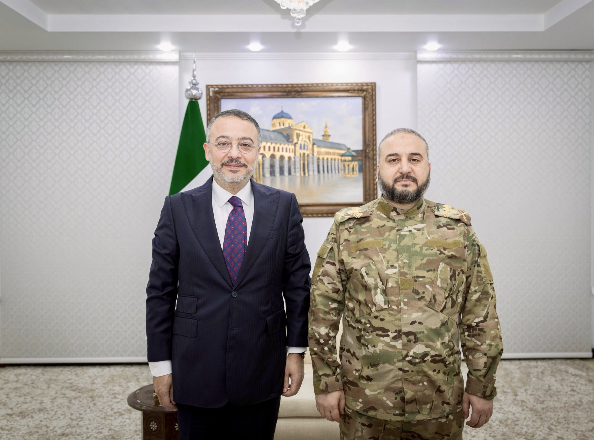 Şam Büyükelçisi Nuh Yılmaz, Suriye Savunma Bakanı ile Bir Araya Geldi