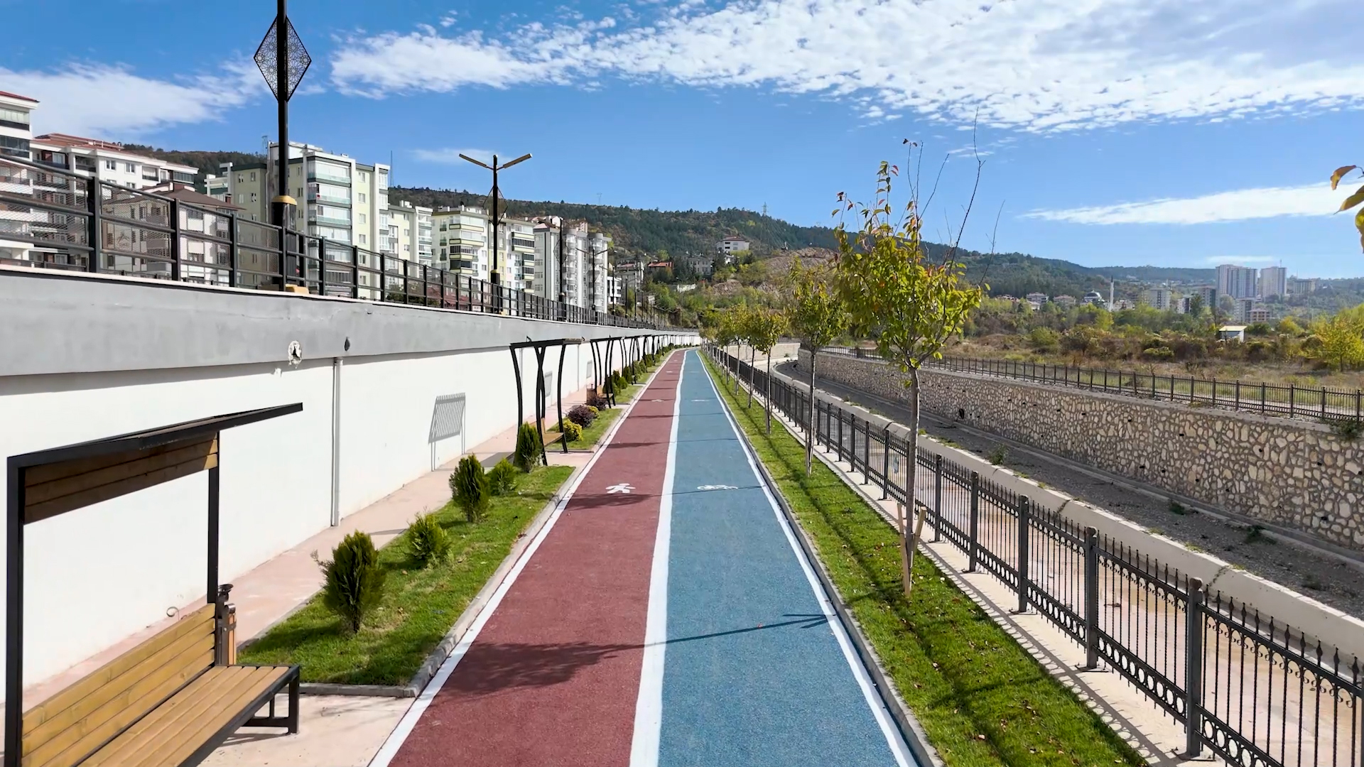 Saraçlar Mahallesi Yaşam Alanı Ailelerden ve Çocuklardan Tam Not Aldı