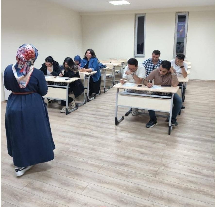 Sarıkamış’ta Personellere Kumar Bağımlılığı Eğitimi Verildi