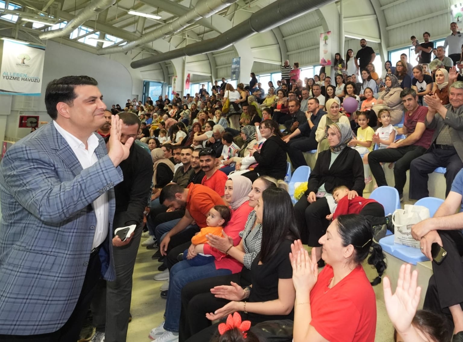 ŞEHİTKAMİL’DE ÇOCUKLAR ALLEBEN İLE HEM ÖĞRENDİ HEM SERİNLEDİ