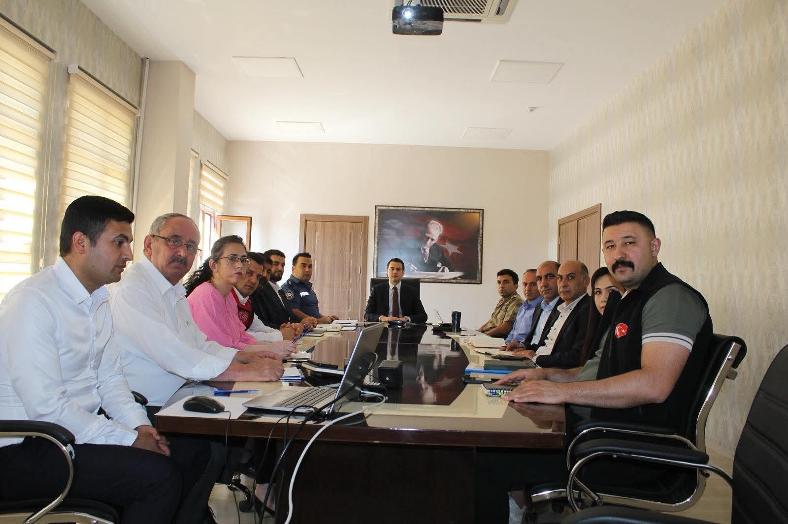 Selim’de Resmi Yazışmalar Eğitimi: İlçe İdare Şube Başkanları Toplantısı Gerçekleştirildi