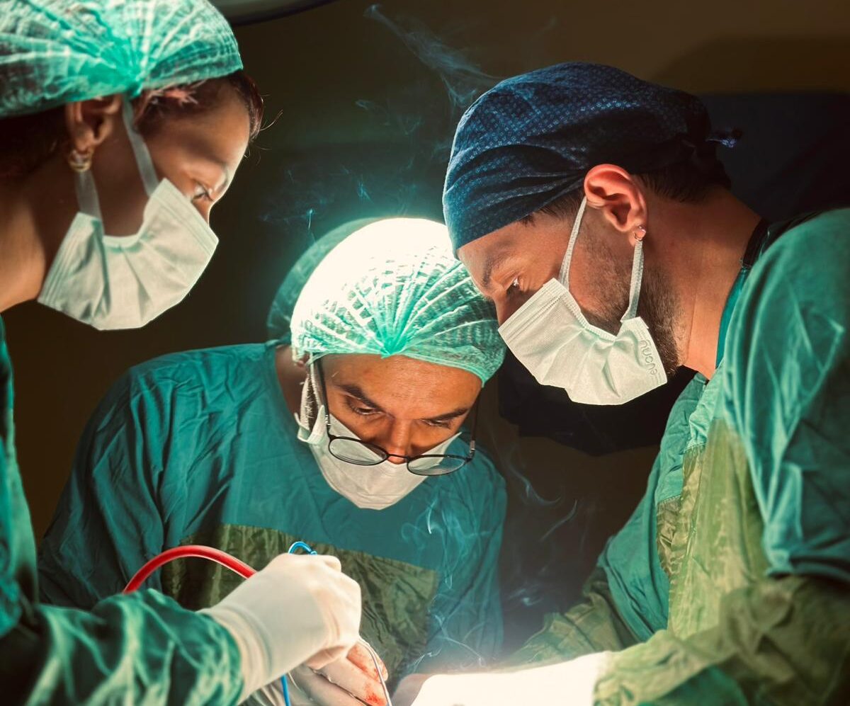 Siirt Eğitim ve Araştırma Hastanesinde İleri Derece Cerrahi Dönemi: Sevkler Sona Erdi