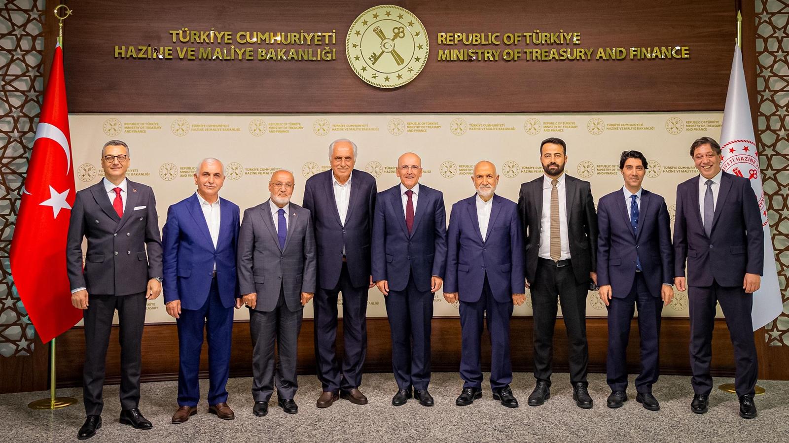 SİİRT VAKFI ANKARA ŞUBESİ’NDEN HAZİNE VE MALİYE BAKANI ŞİMŞEK’E ZİYARET