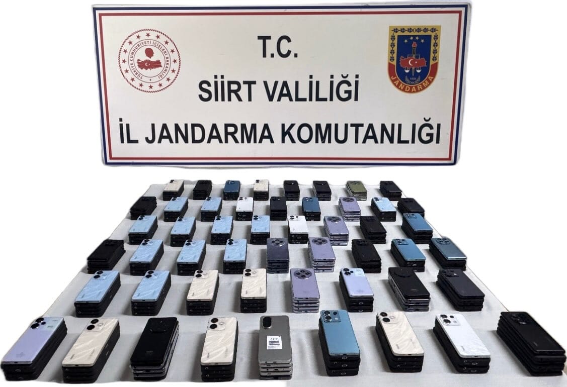 Siirt’te Kaçak Cep Telefonu Operasyonu: 10 Milyon TL Değerinde Ekipman Ele Geçirildi