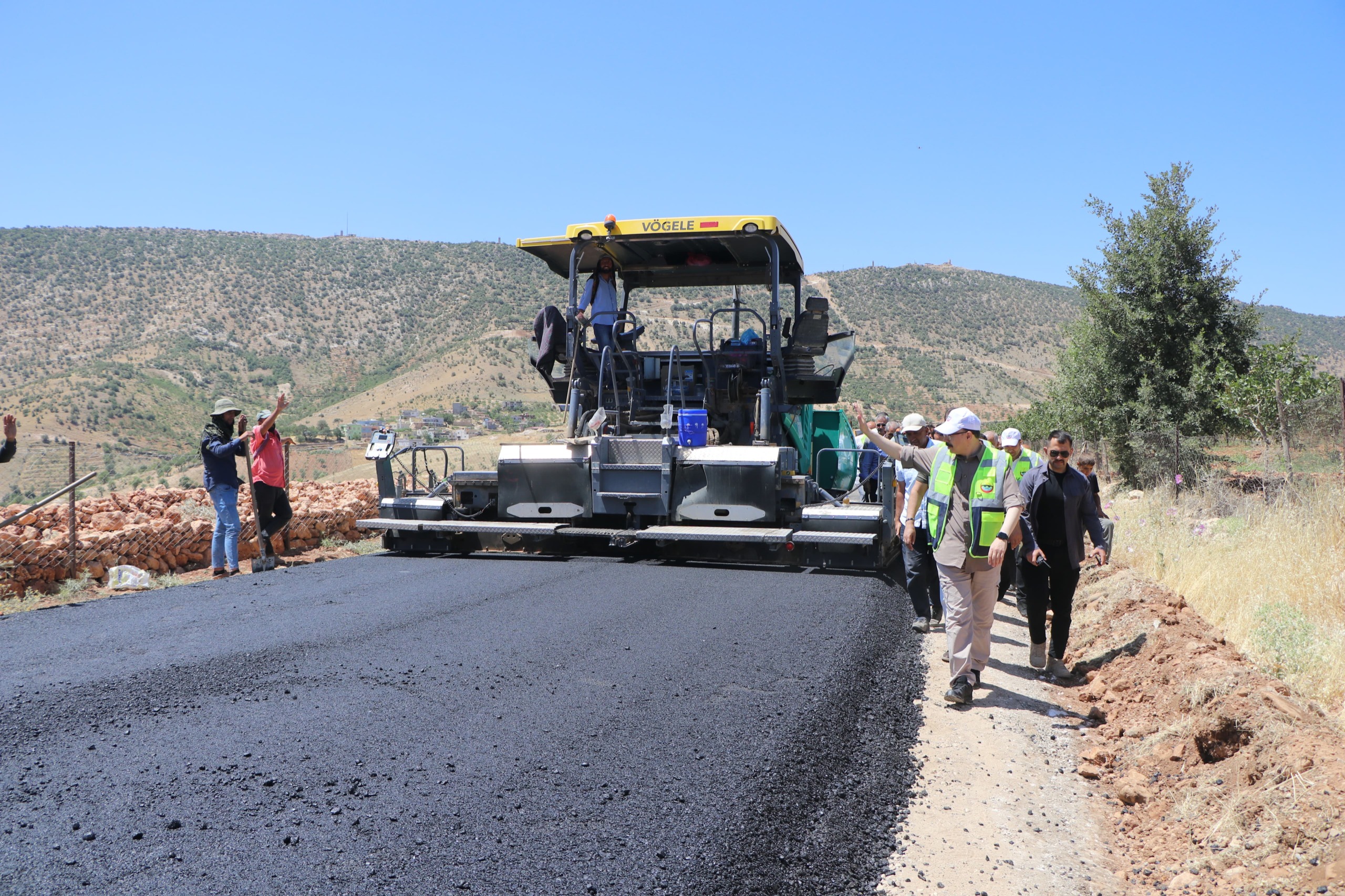 Siirt’te Kırsal Yollara Yerli Üretimle Güçlü Dokunuş