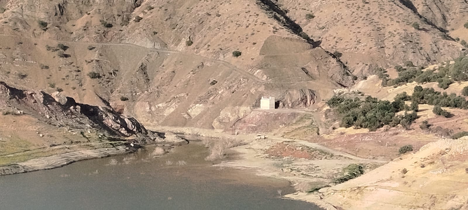 Şirvan’daki Köyler Ulaşım İçin Köprü Talep Ediyor: Yol 10 Kilometreden 70 Kilometreye Çıktı