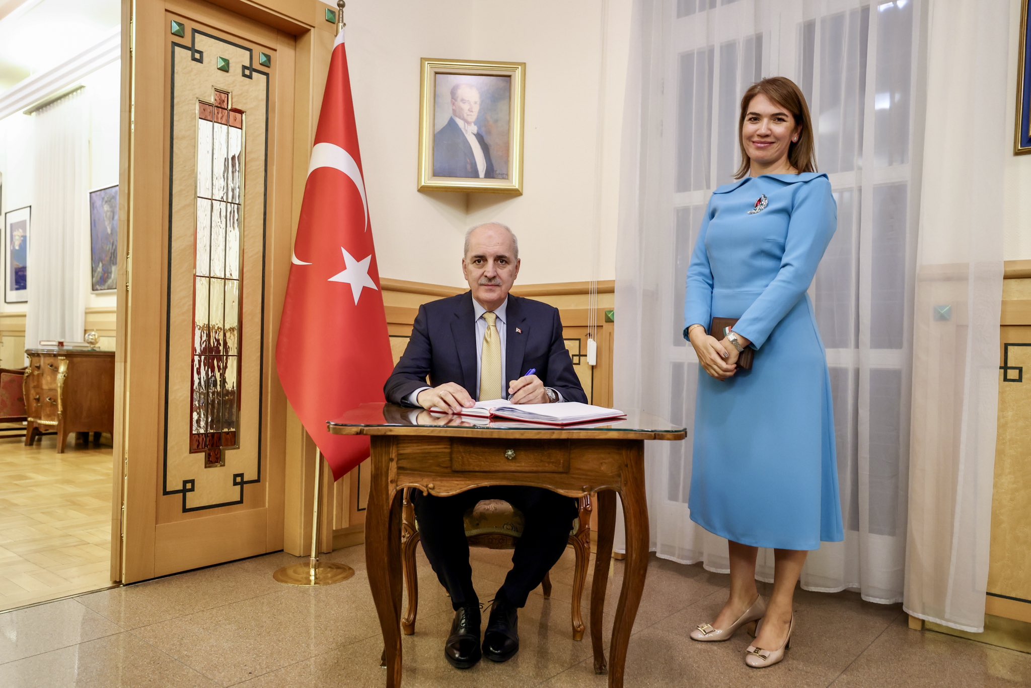 TBMM Başkanı Kurtulmuş, Budapeşte Büyükelçiliği’ni Ziyaret Etti