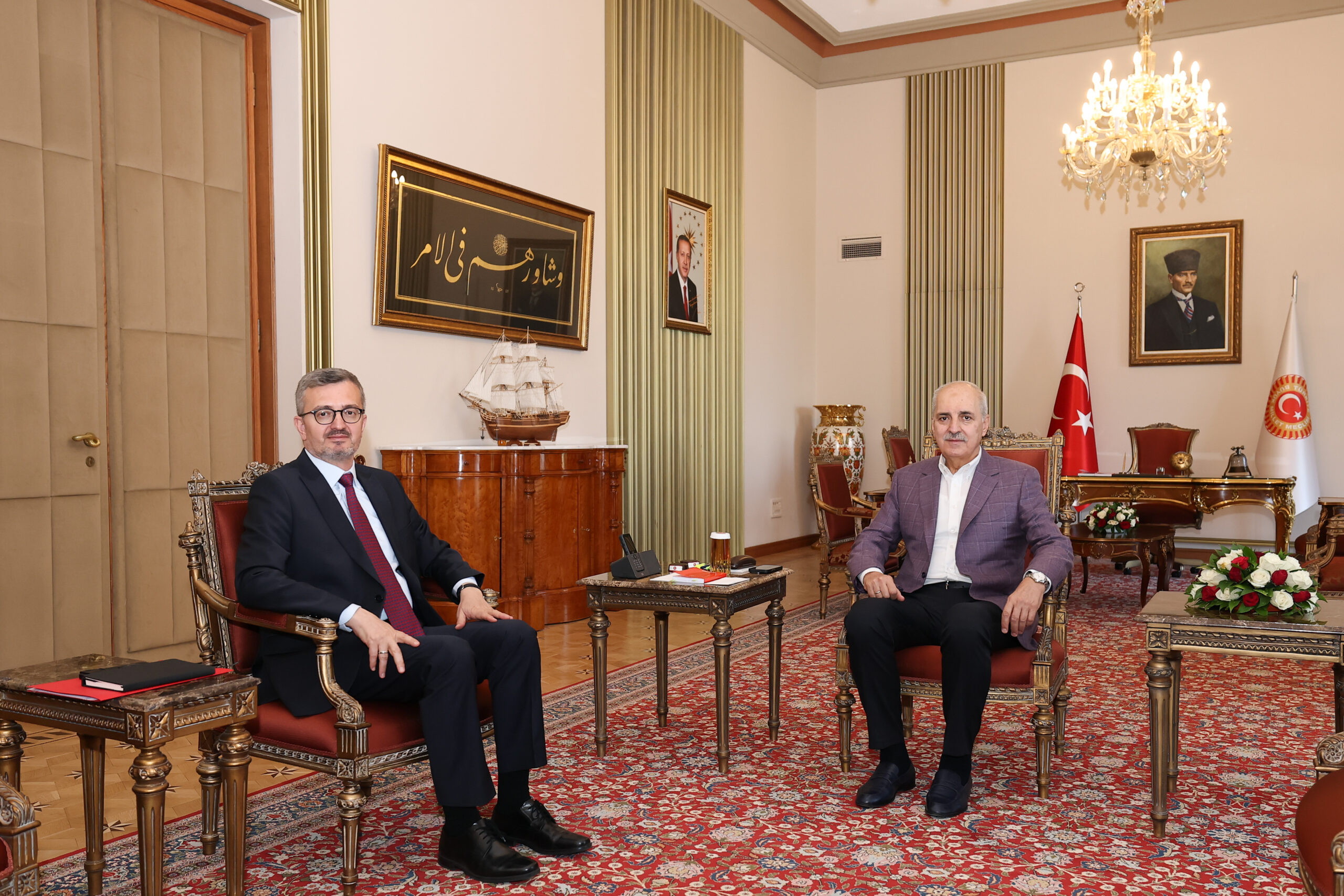 TBMM Başkanı Numan Kurtulmuş, İletişim Başkanı Burhanettin Duran’ı Kabul Etti