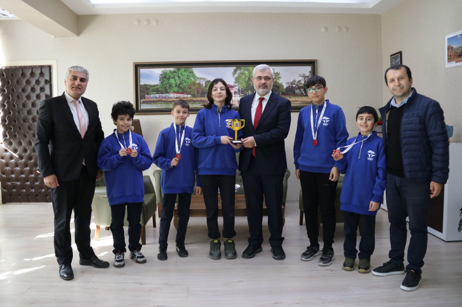 TET Robot Takımı’ndan Büyük Başarı: “TerraNEX” Projesi Eskişehir’den Ödülle Döndü