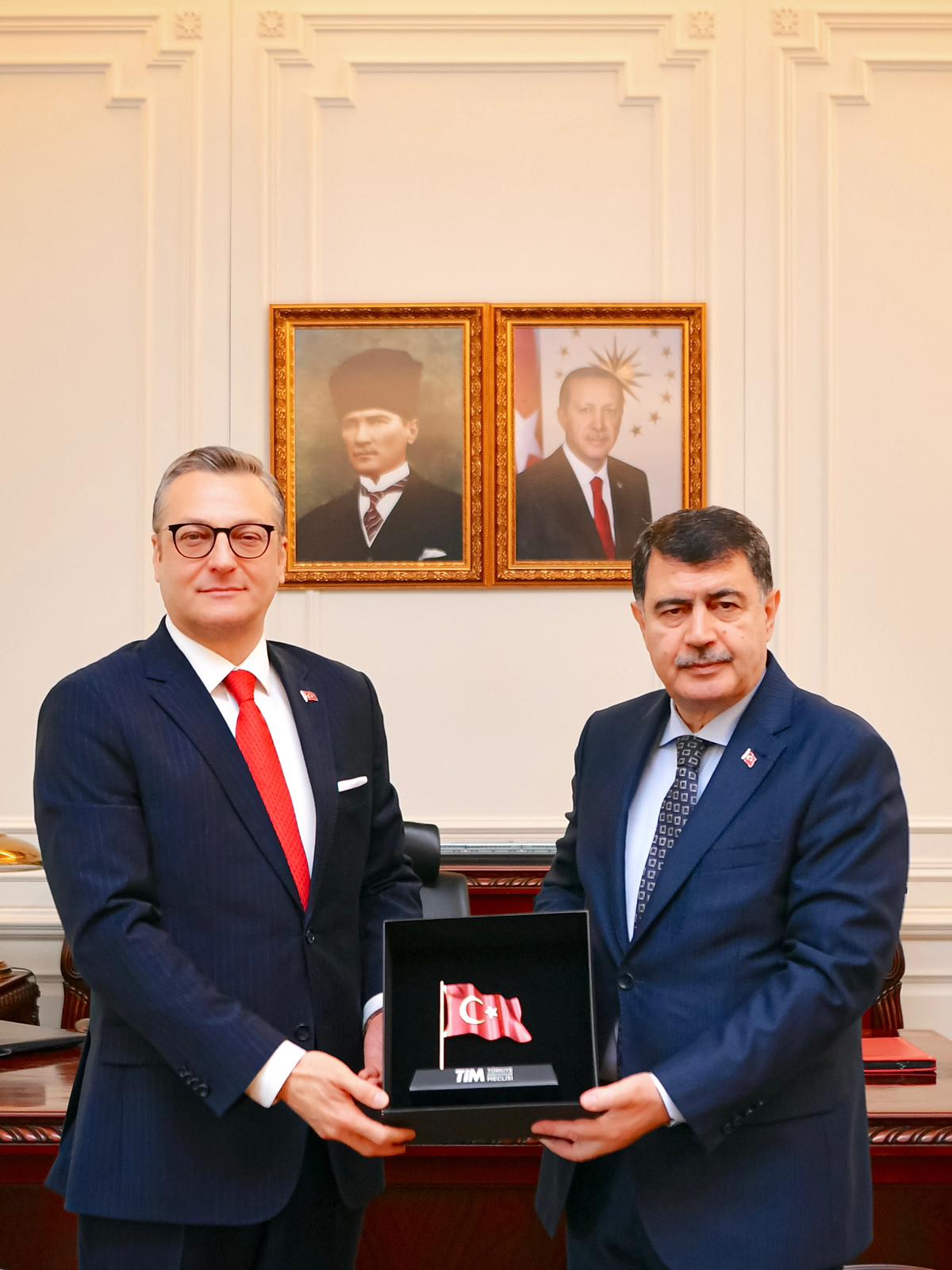 TİM Ankara Temsilcisi Salih Güner Gülyeşil’den Ankara Valisi Vasip Şahin’e Nezaket Ziyareti