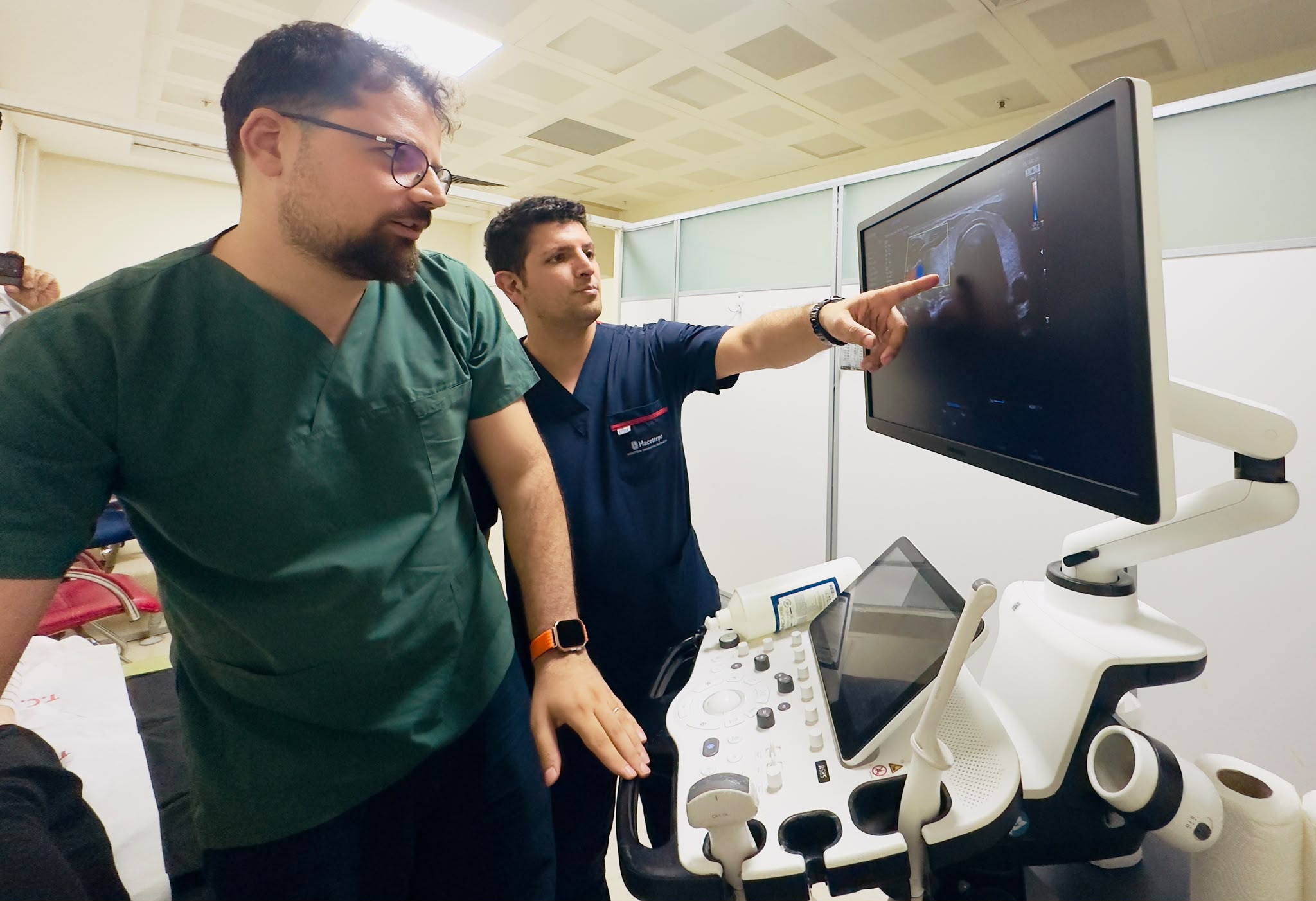 Tiroid Nodüllerinde Girişimsel Radyoloji İle Ameliyatsız Tedavi İmkanı