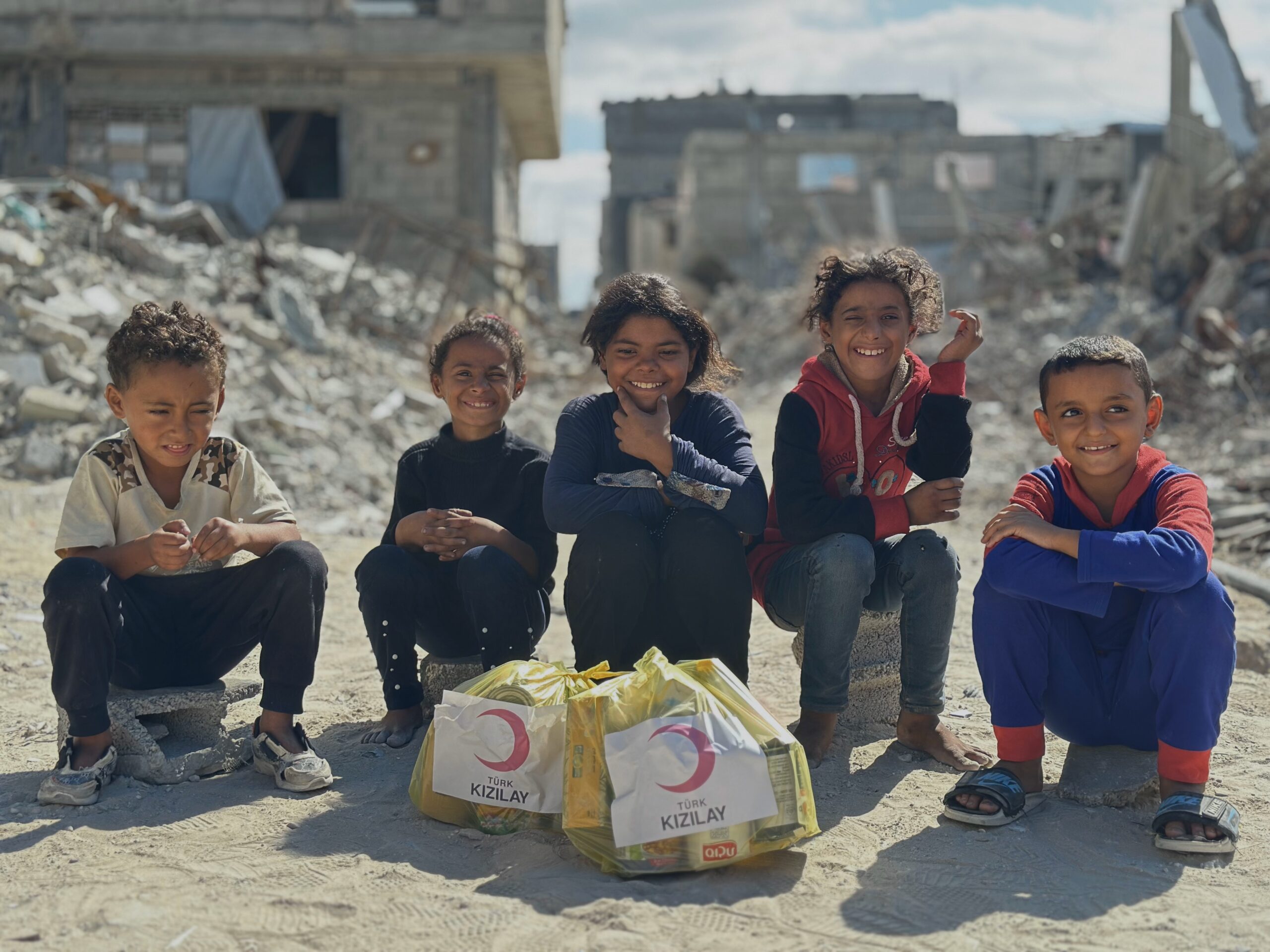 Türk Kızılay Gazze’de Gıda Yardımlarına Devam Ediyor