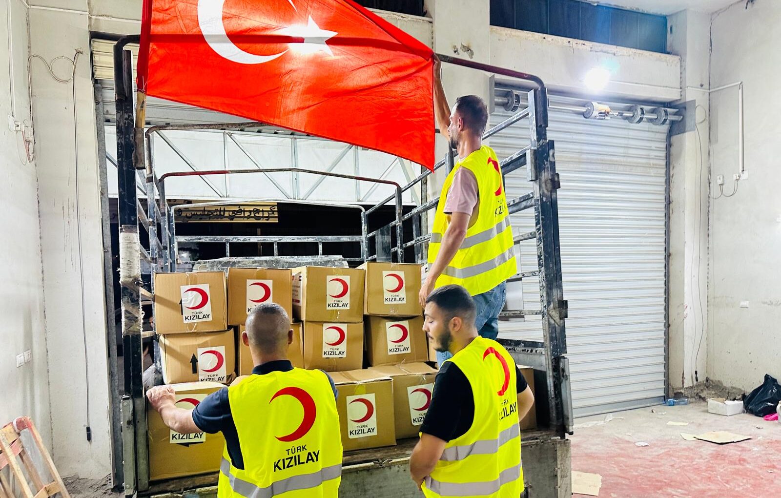 Türk Kızılay’dan Batı Şeria’ya 1200 gıda kolisiyle yardım eli
