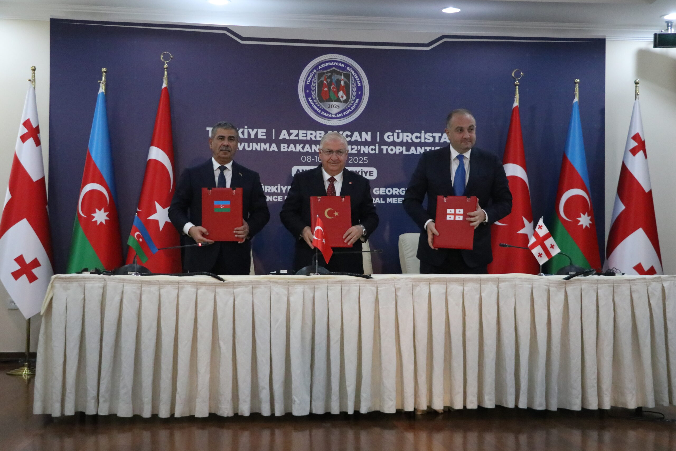 Türkiye-Azerbaycan-Gürcistan Arasında Savunma İş Birliği Protokolü İmzalandı