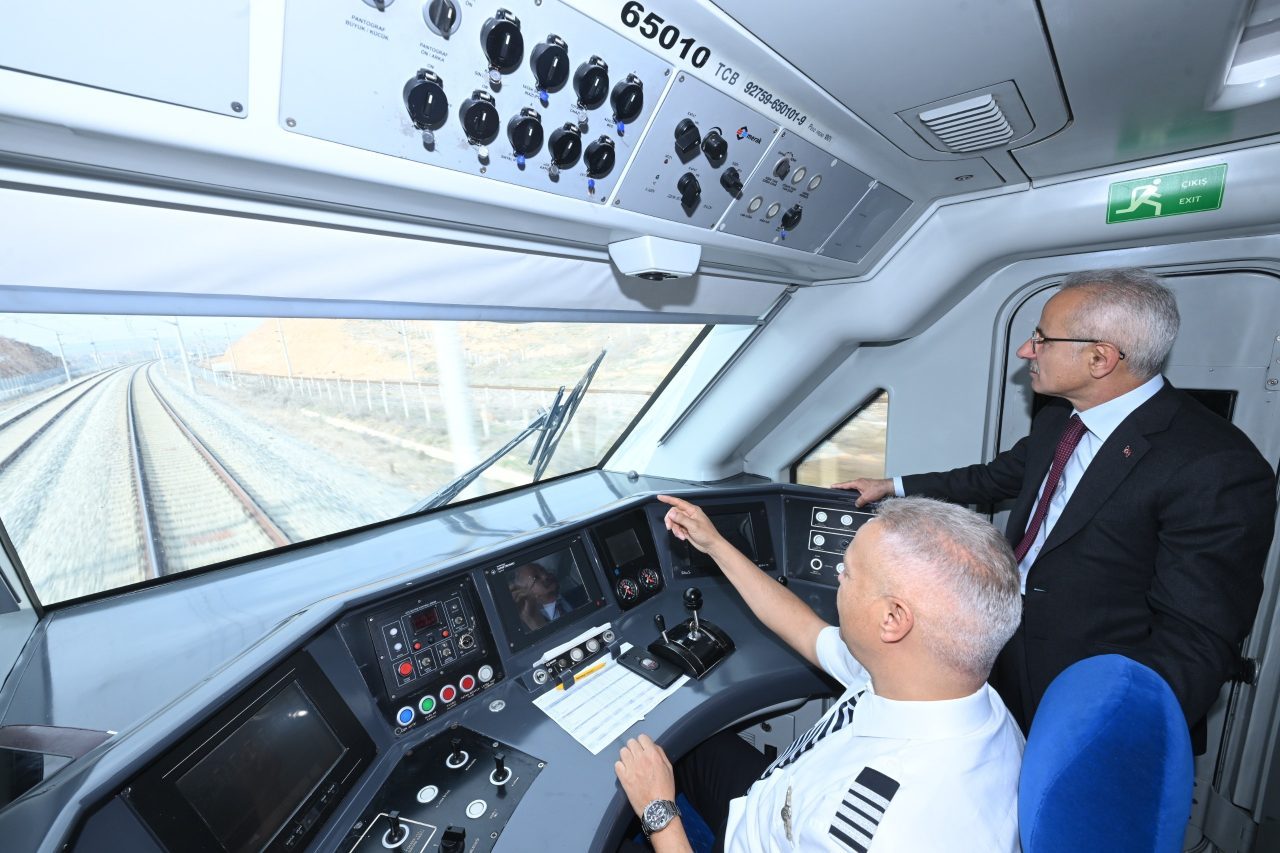 Ulaştırma Bakanı Uraloğlu: “Orta Koridor, Denizyoluna Göre 2 Kat Hızlı, Havayolundan 4 Kat Ekonomik”
