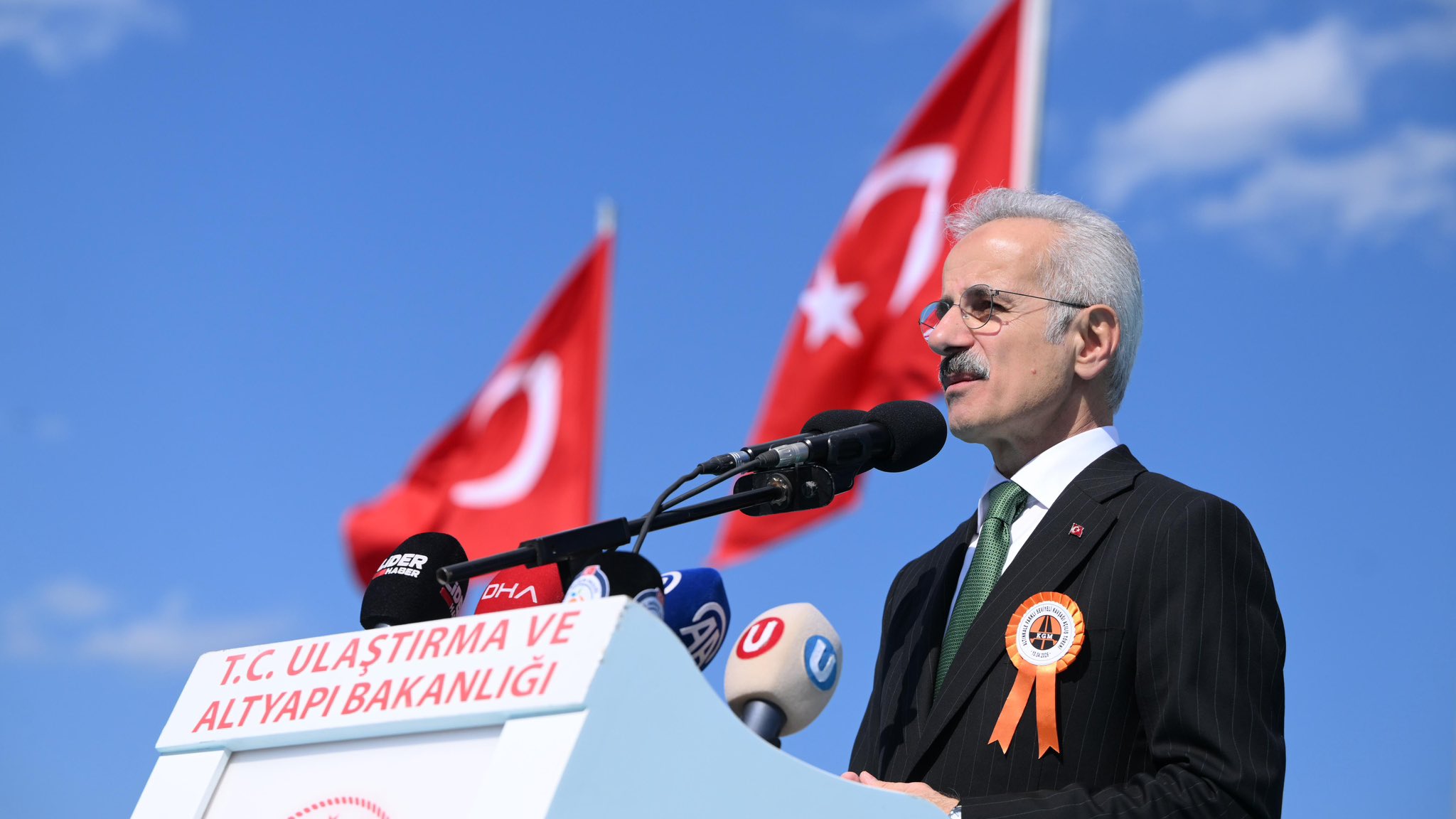 Ulaştırma Ve Altyapı Bakanı Uraloğlu: Antalya-Alanya Otoyolu Seyahat Süresini 36 Dakikaya Düşürecek