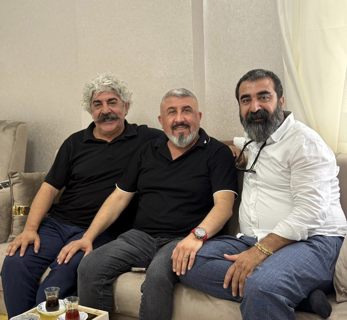 Ünlü Sanatçı Osman Xunav Silopi’de Sevenleriyle Buluştu