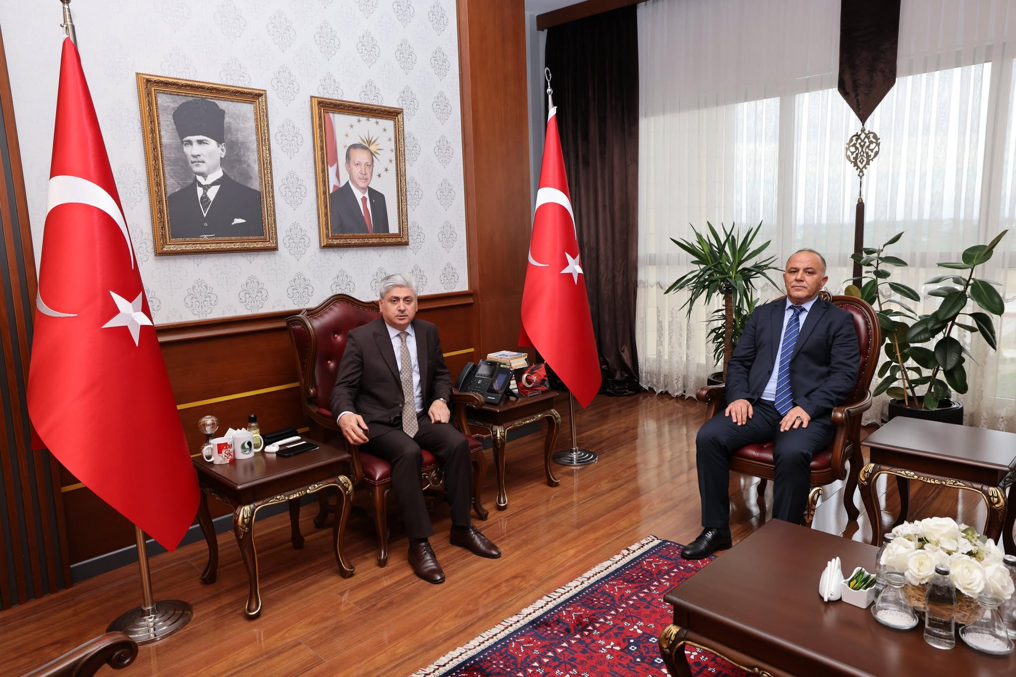 Vali Rahmi Doğan Emniyet Müdürü Mehmet Ömür Saka’yı makamında ağırladı