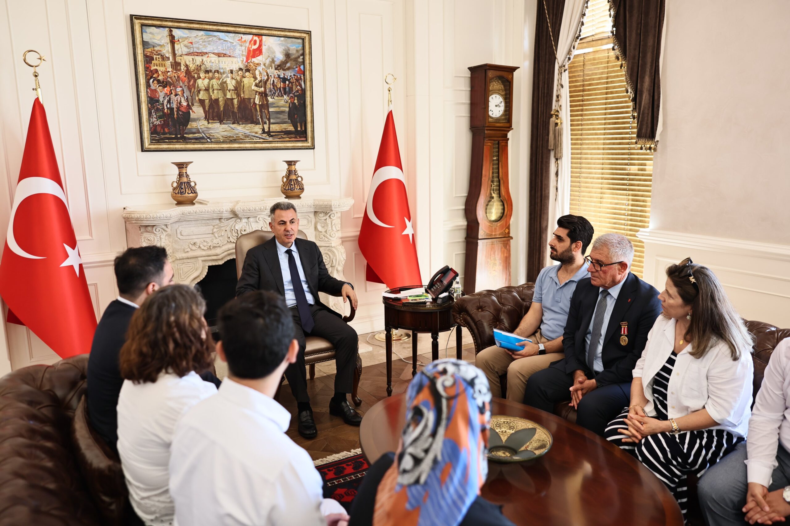 Vali, Şehit Yakınları ve Gazilerle Bir Araya Geldi