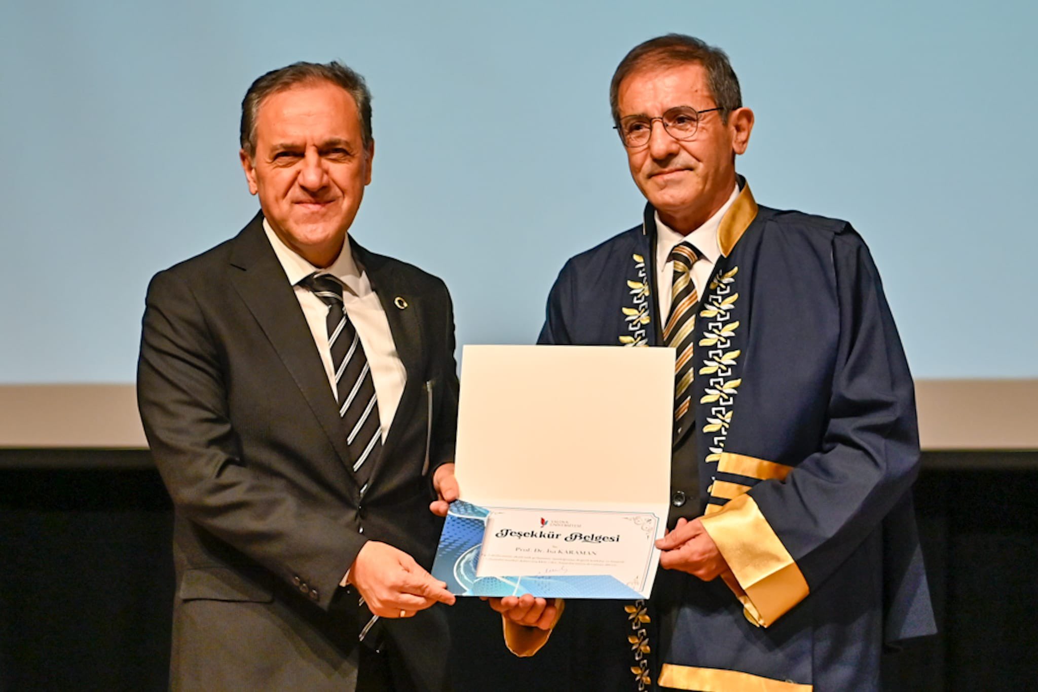 Vali Usta Yalova’da Tıp Bayramını Kutladı