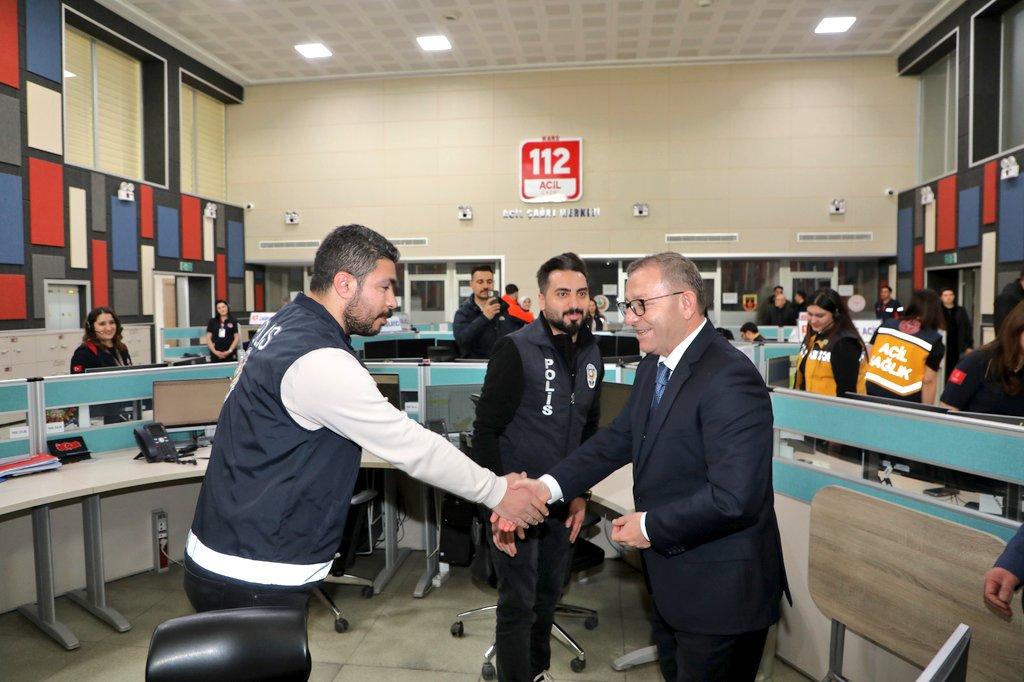 Vali Ziya Polat Bayram Mesaisindeki Personeli Unutmadı