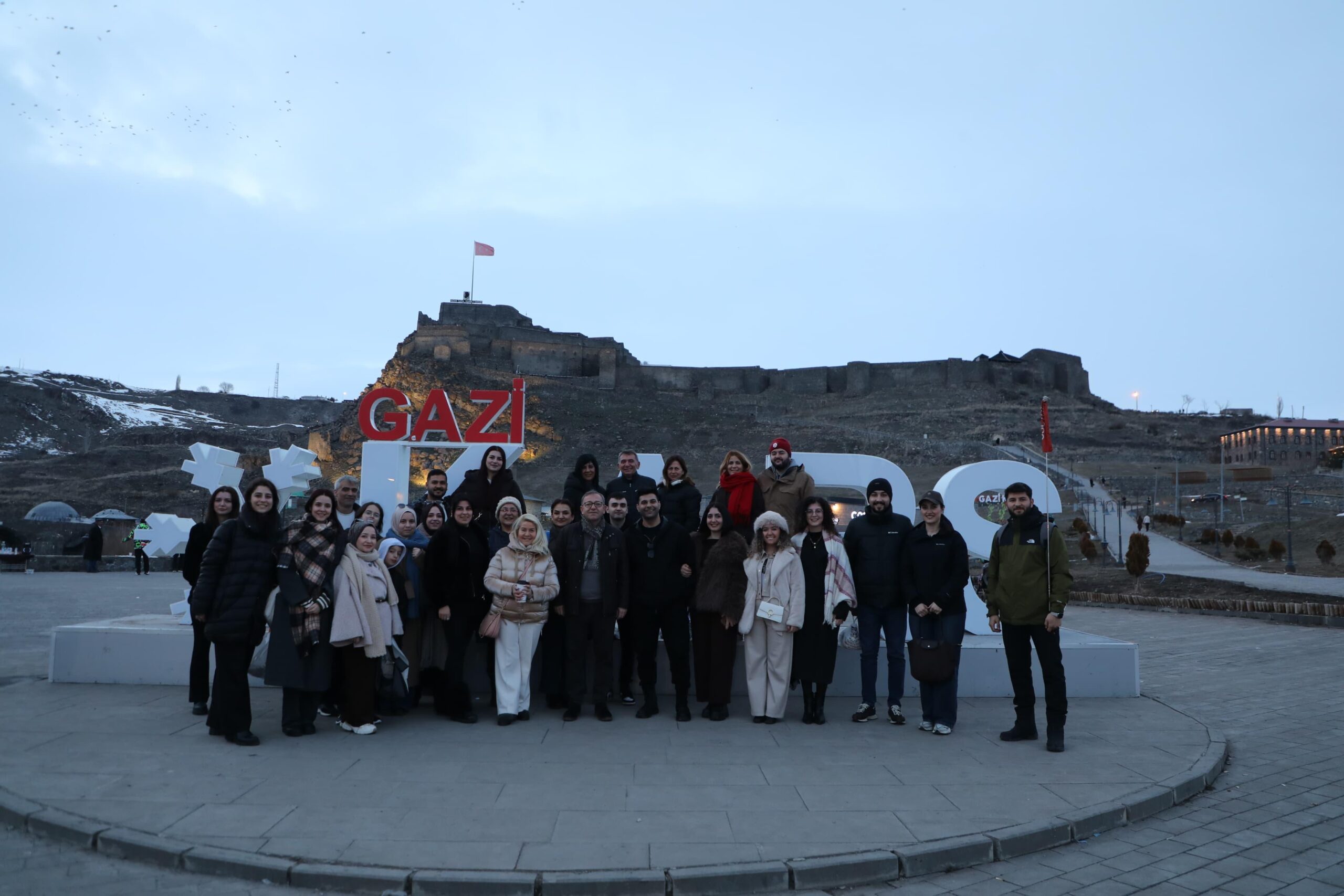 Vali Ziya Polat, Kars’ı tercih eden misafirlerle bir araya geldi