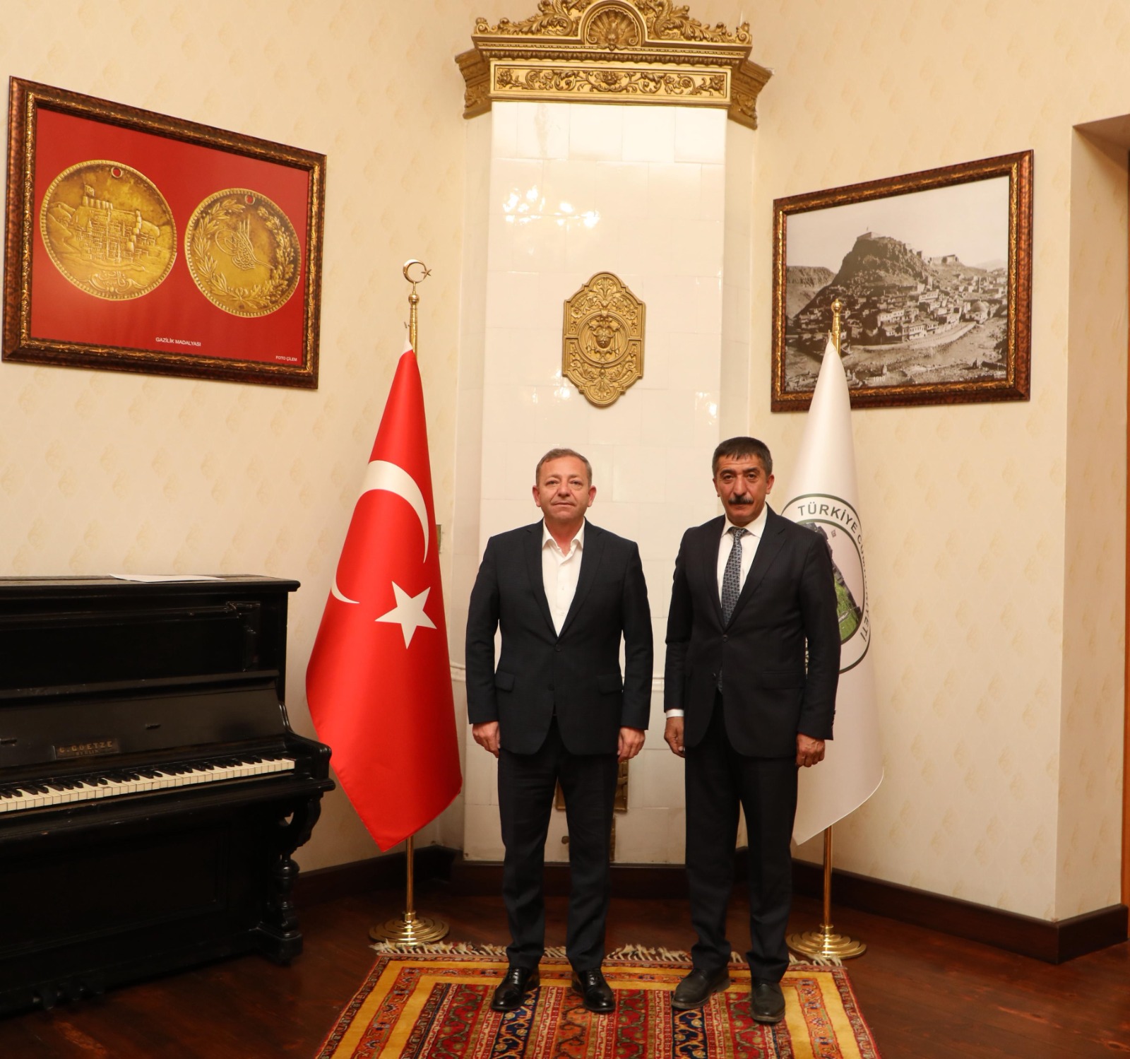 Vali Ziya Polat, Susuz Belediye Başkanı Oğuz Yantemur’u Kabul Etti