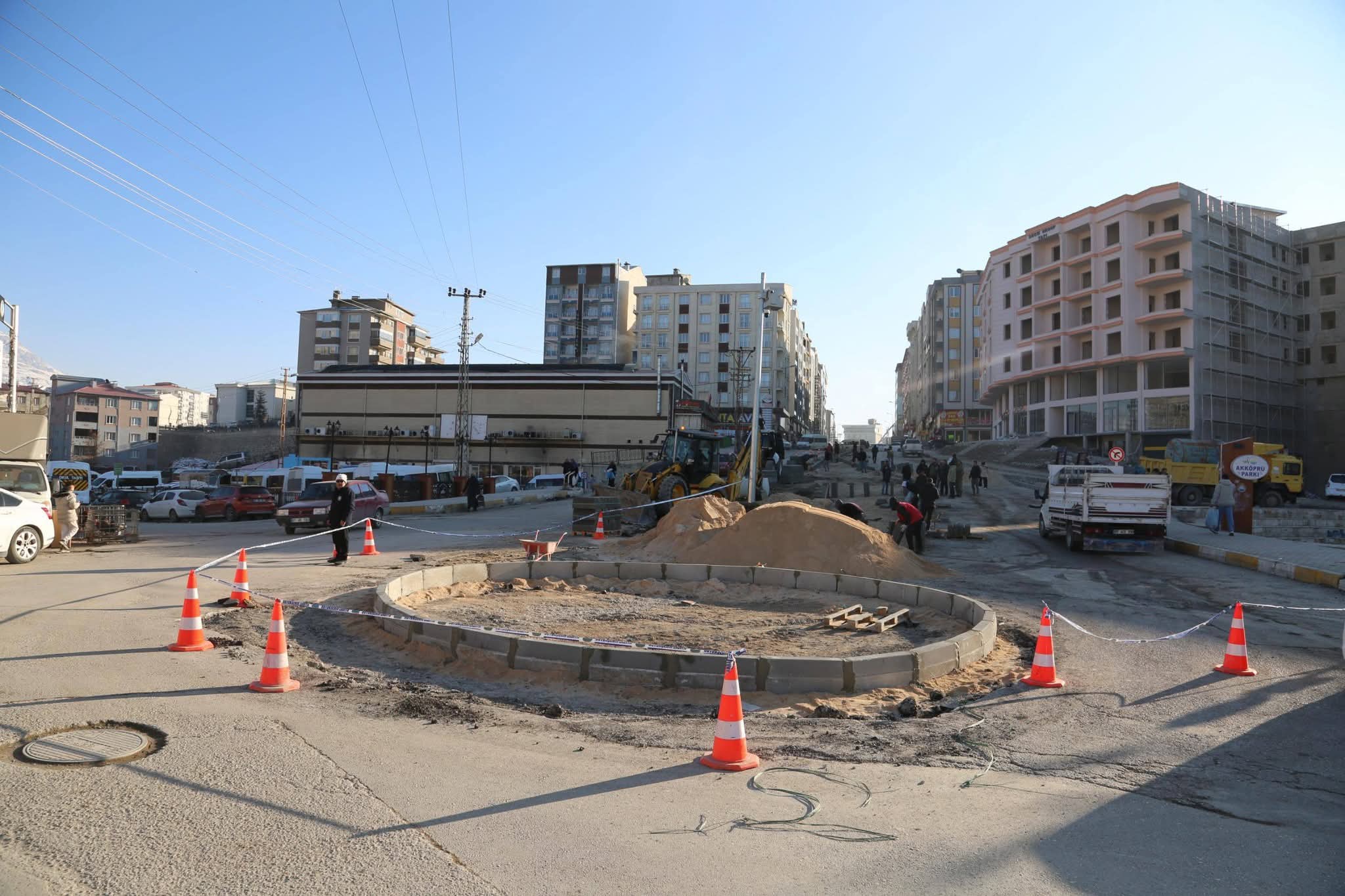 Van Büyükşehir Belediyesi’nden Trafiğe Radikal Neşter: Kritik Noktalar Tek Yön Oluyor