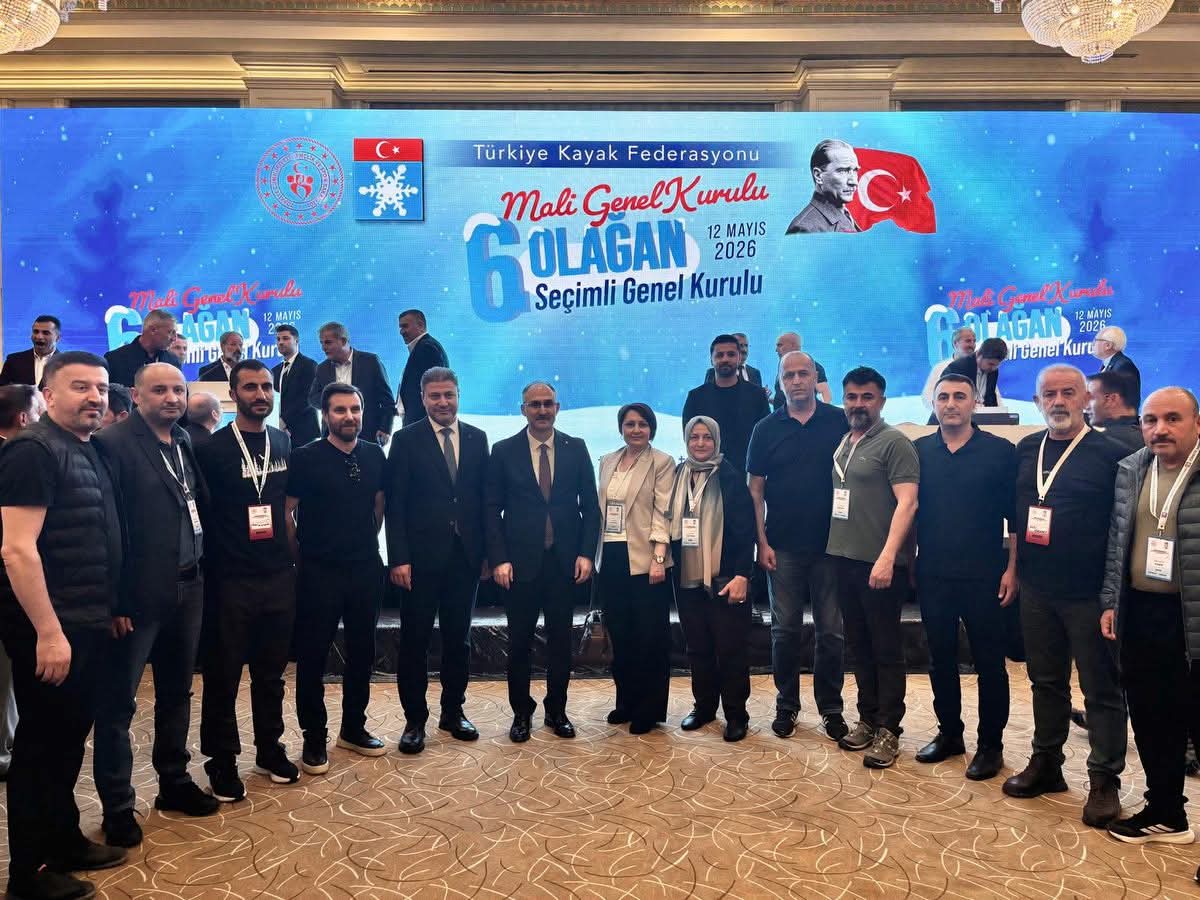 Van Heyeti Türkiye Kayak Federasyonu Genel Kurulu’na Katıldı