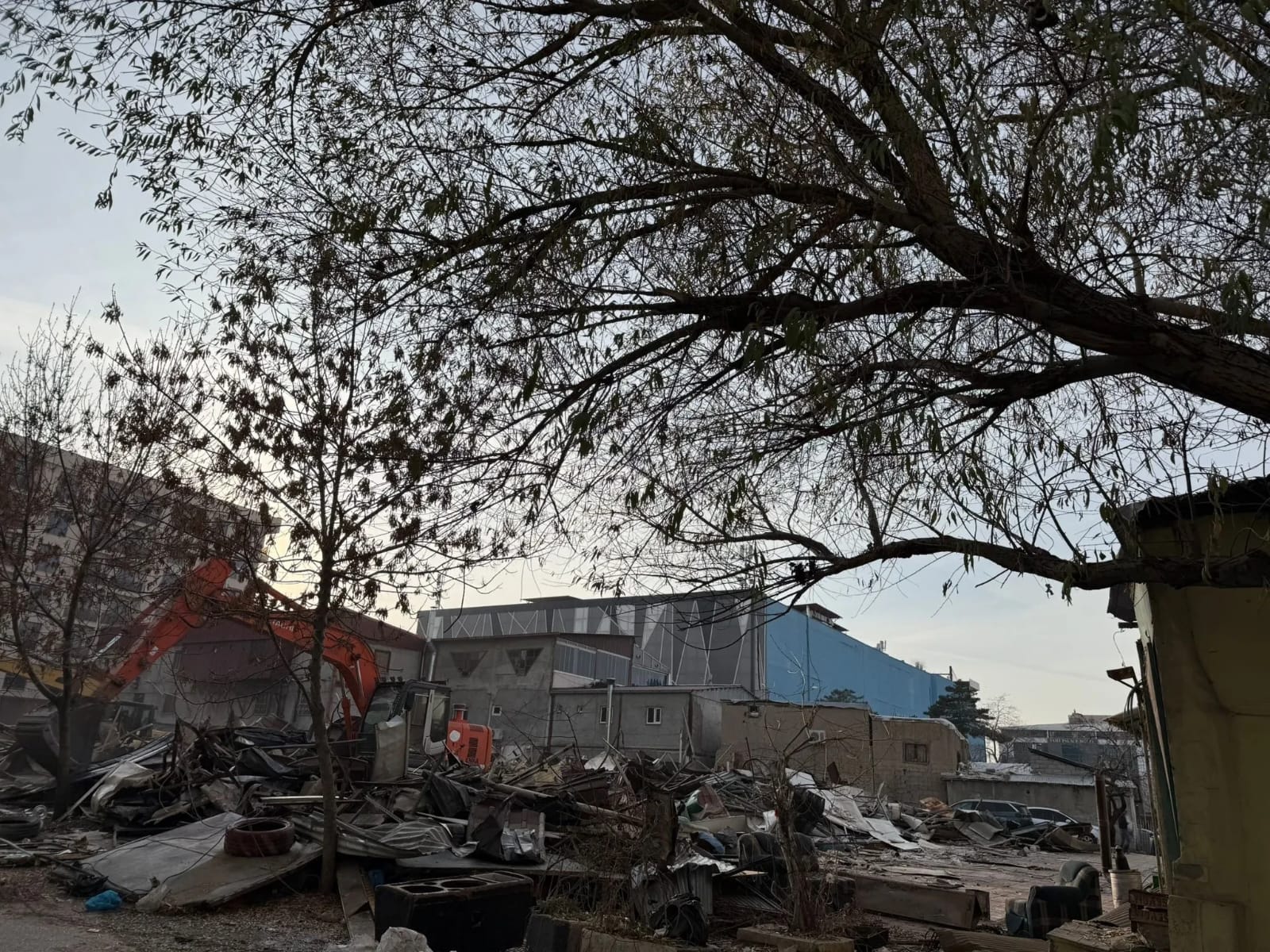 Van Mısır Çarşısı’nda Dönüşüm Başladı: Dev Çarşı Yıkılıyor