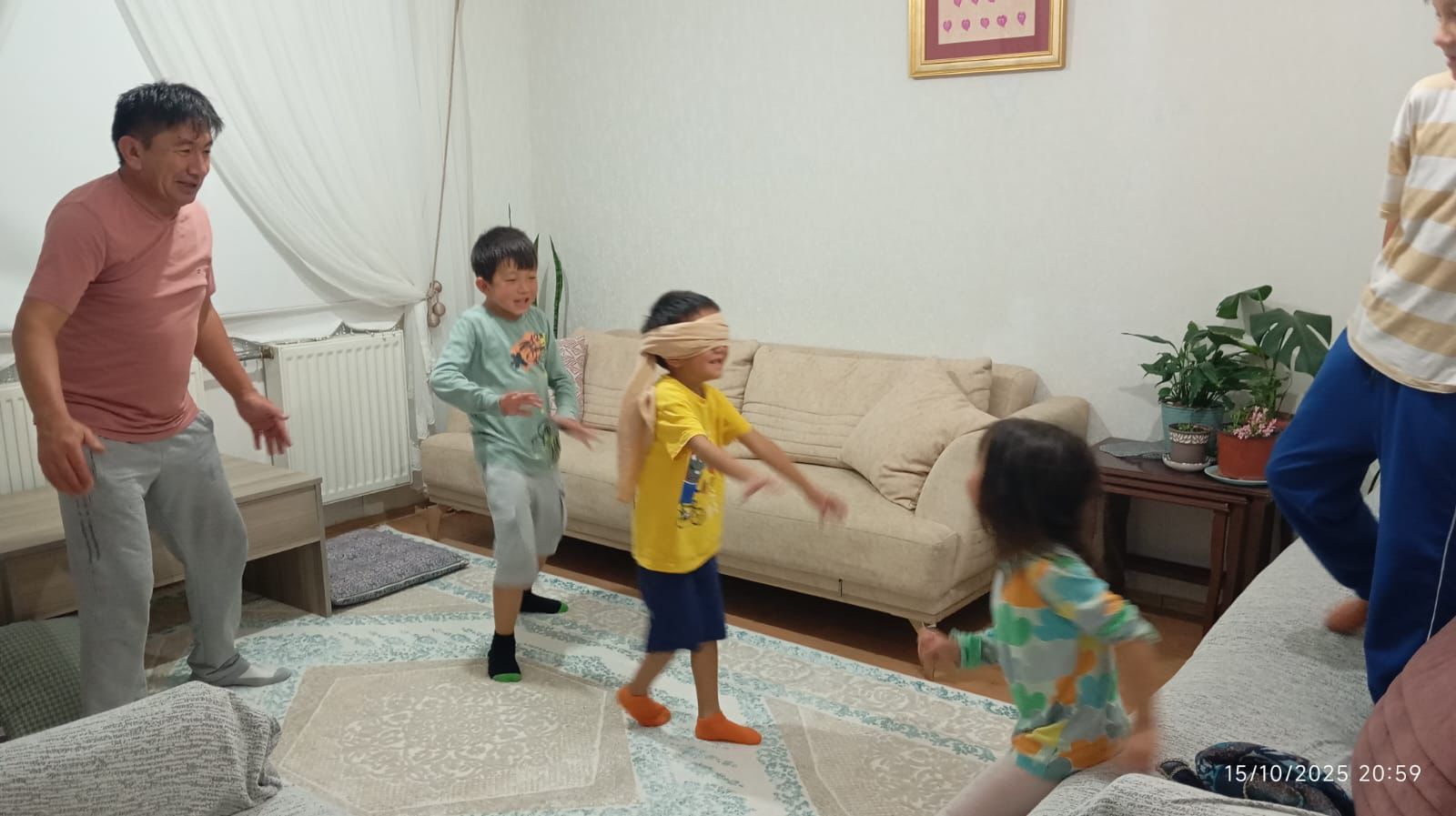 Van’da “Ekranı Kapat, Aileni Fark Et!” Kampanyası Büyük İlgi Gördü