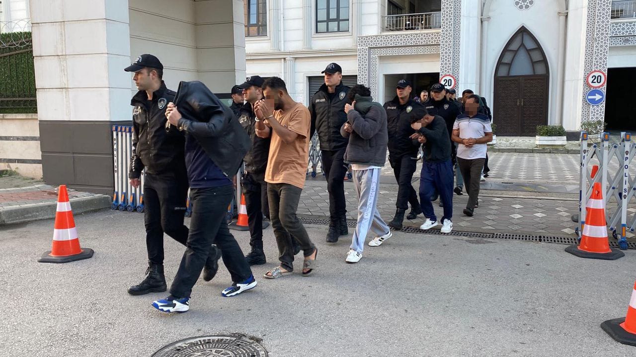 Van’da Sahte Bungalov Çetesine Dev Operasyon: 37 Şüpheli Yakalandı