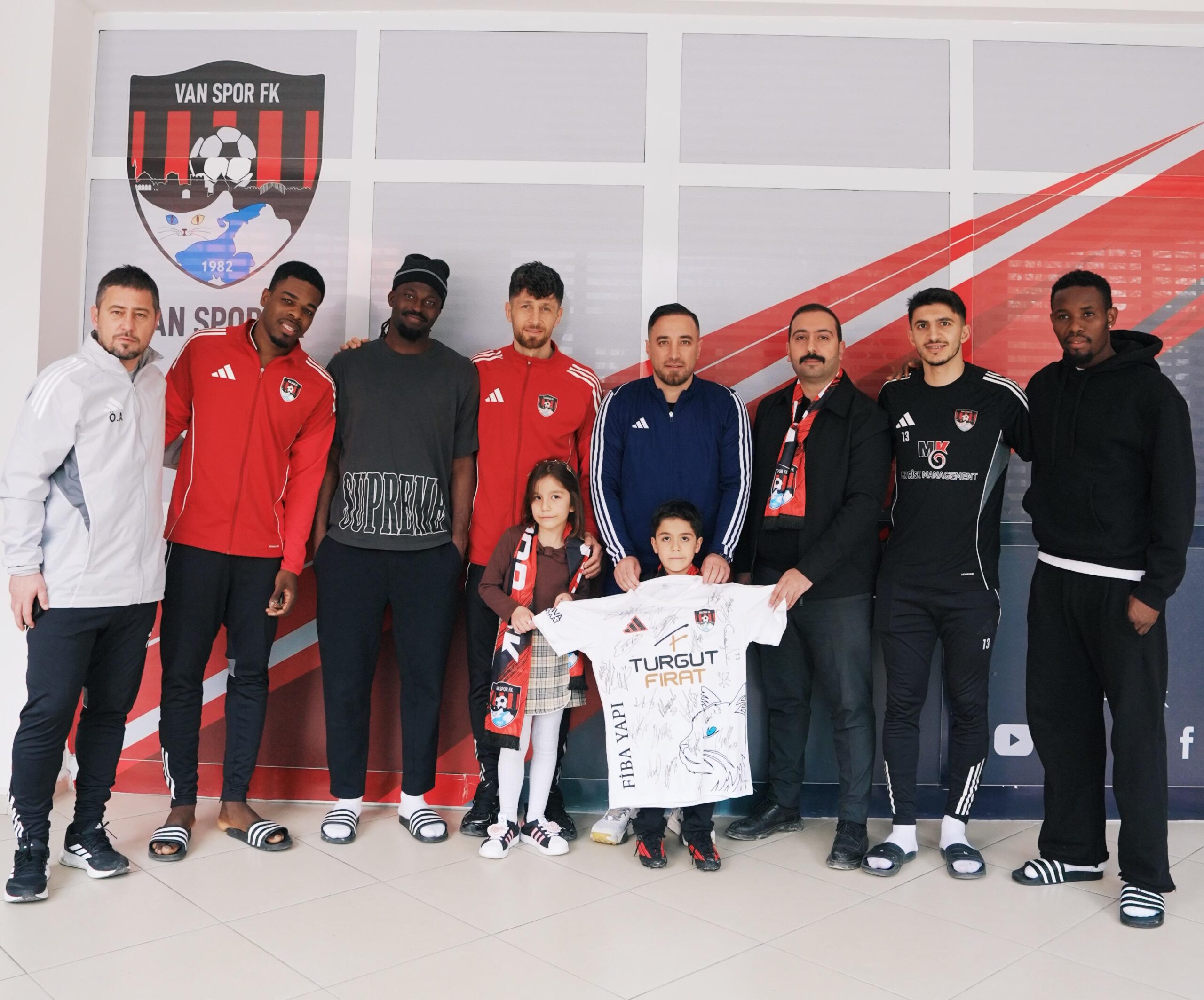 Vanspor’dan Minik Aras’a Anlamlı Jest: Hayalleri Gerçek Oluyor