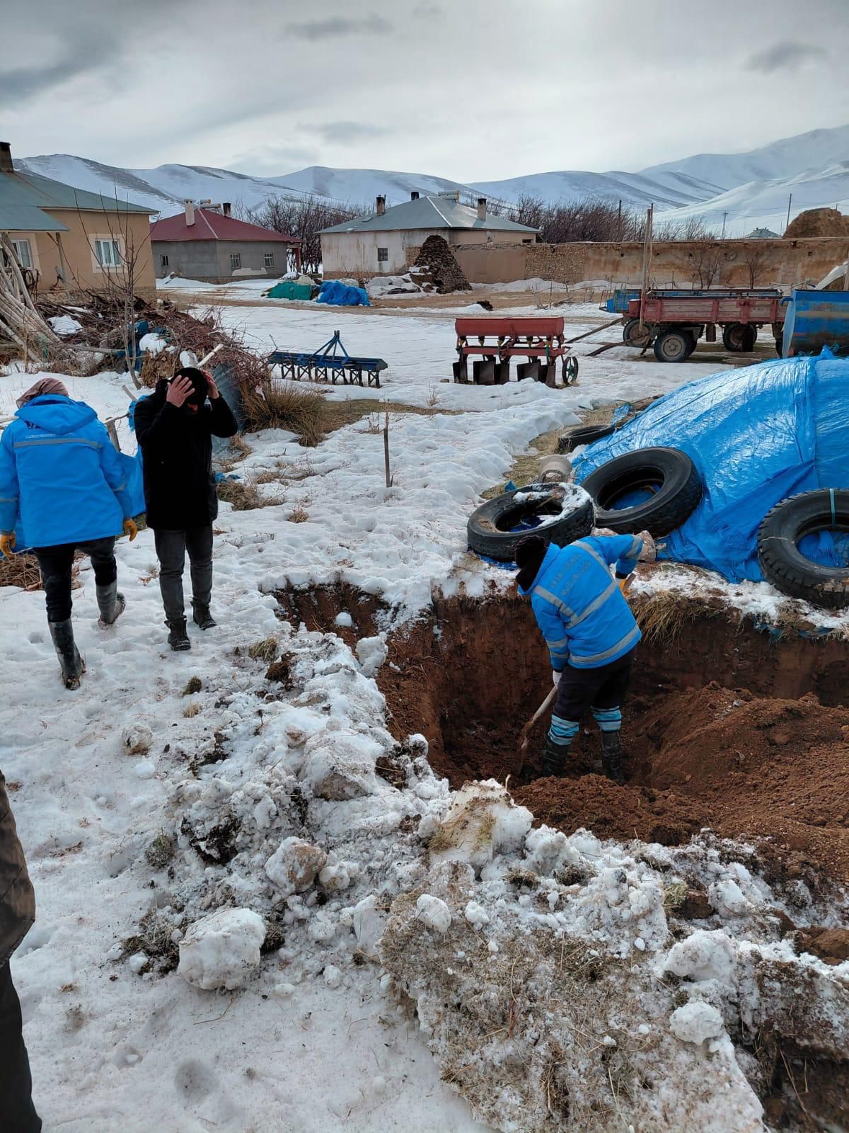 VASKİ Gürpınar’da su arızalarını giderdi: Mahallelere yeniden su verildi