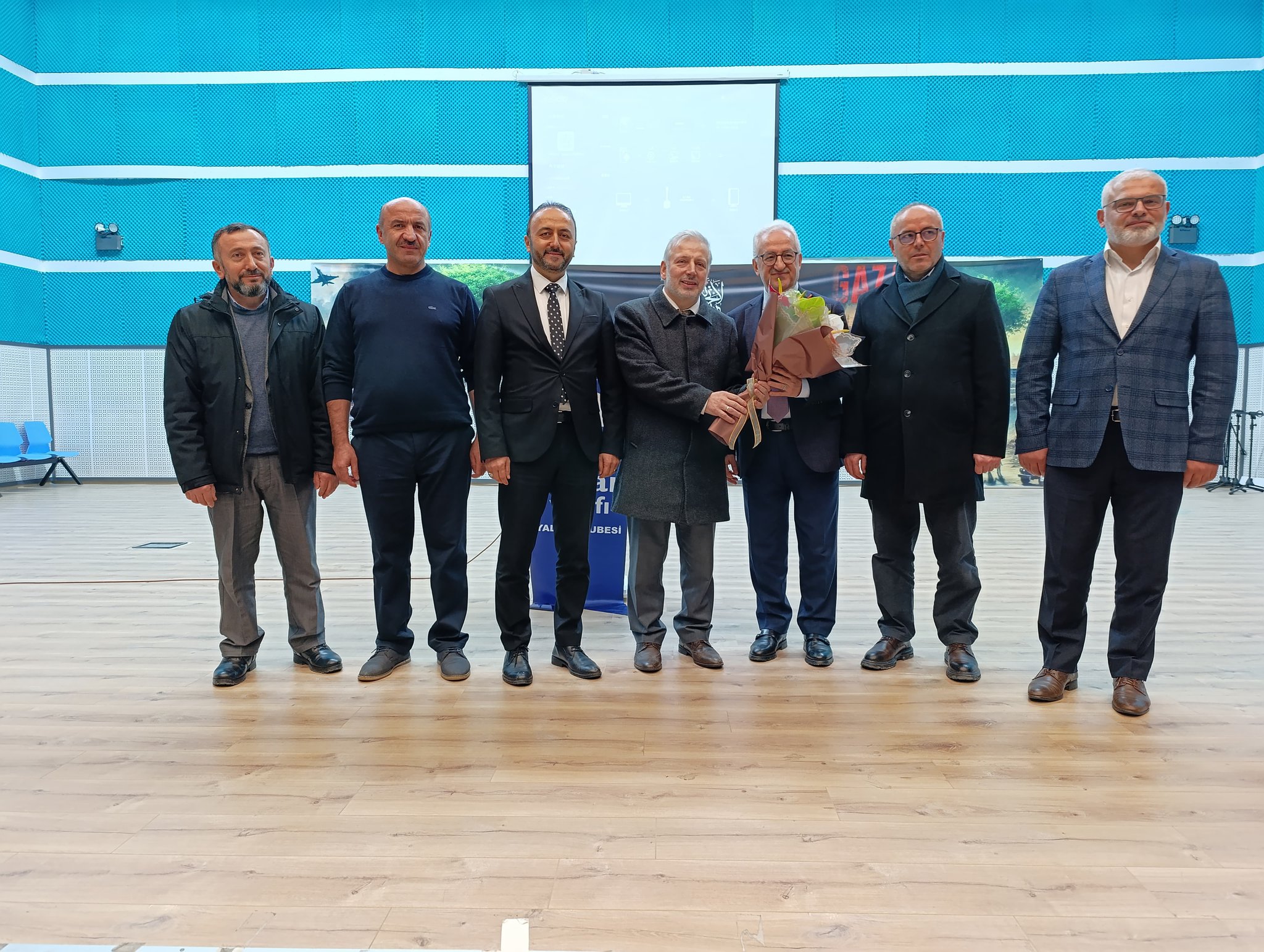 Yalova İl Müftüsü Yılmaztürk, Prof. Dr. Yaşar Düzenli’nin Konferansına Katıldı