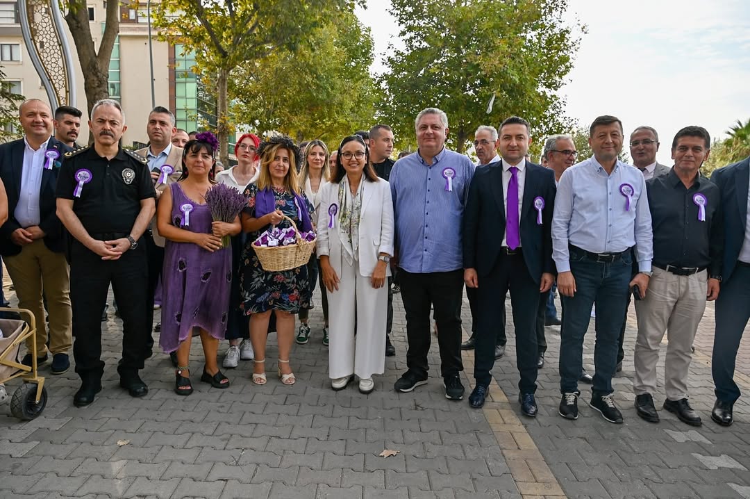 Yalova’da Aronya Ve Tıbbi Aromatik Bitkiler Festivali Başladı