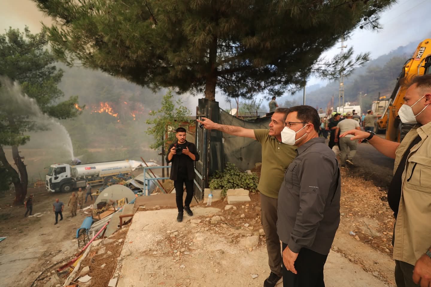 Yangın Bölgesinde Koordinasyon Sürüyor